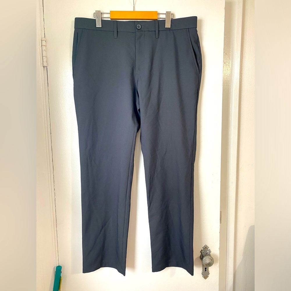 Men’s Haggar Dress Pants Grey 36x30